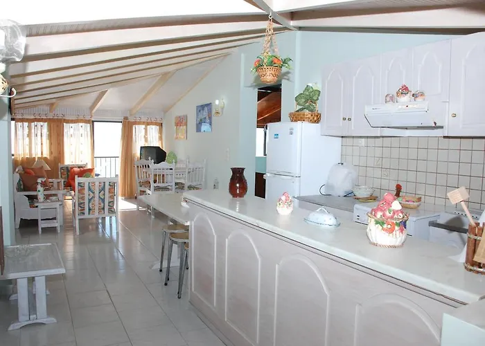 Anna Koralli * Laganas